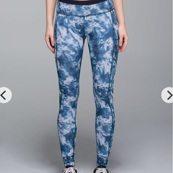 Lululemon Speed Tight III - Tie Dye Pattern - Sea Side Alberta Lake, sz 6 - Picture 8 of 12